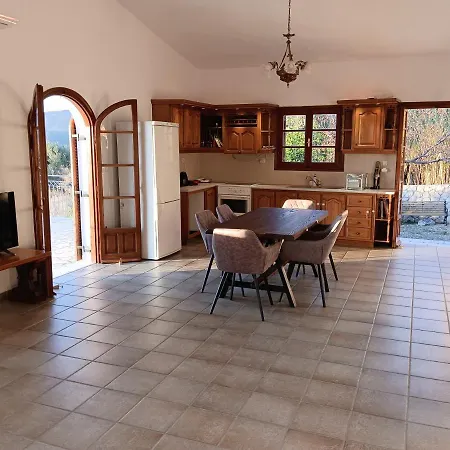 Gabriel Holiday home Kardhakata